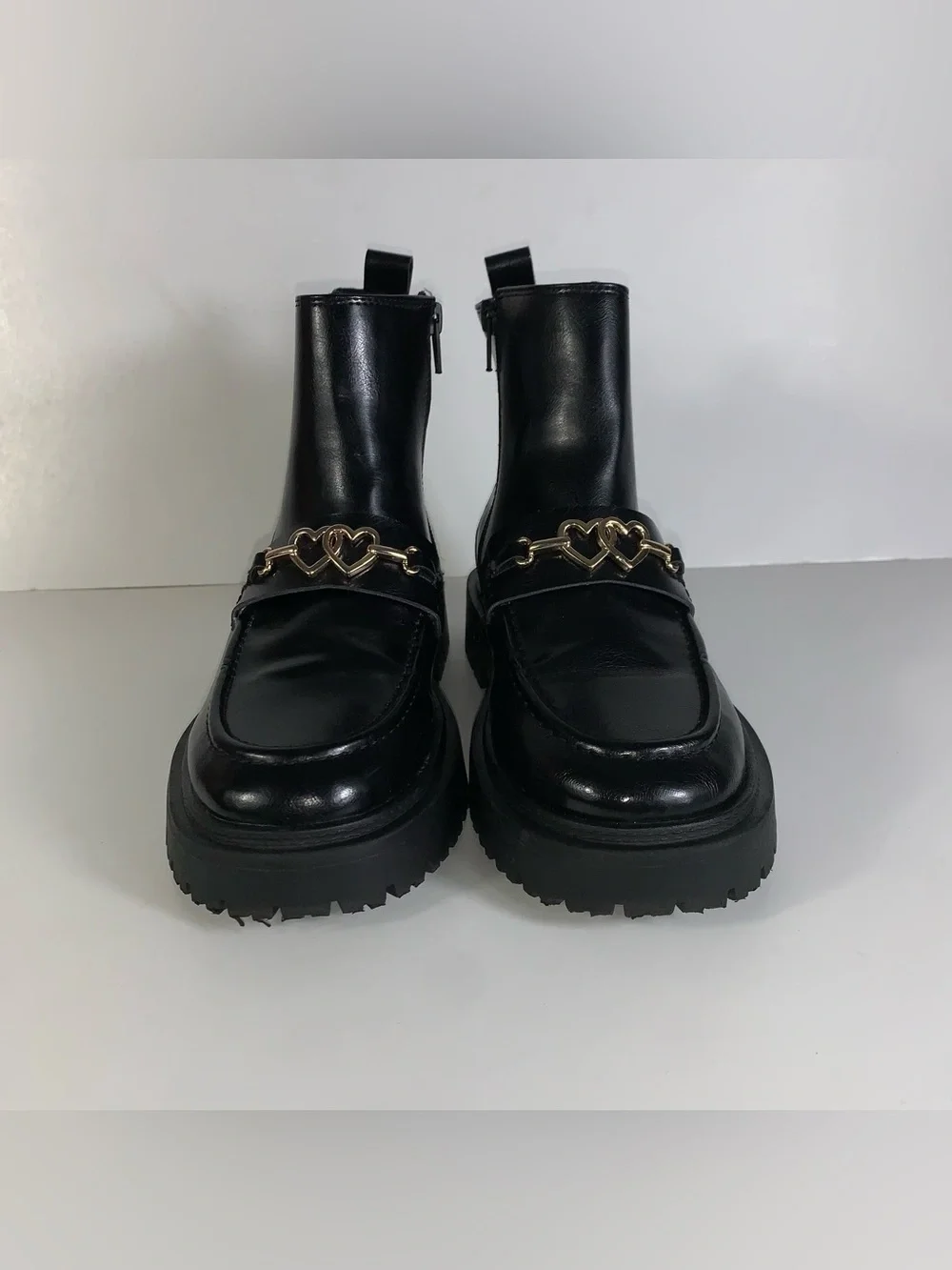 Zara patent finish  chelsea ankle booties  with heart chain detail 36 EU, 5.5 US